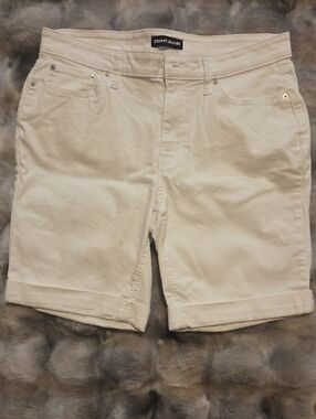 DKNY Jeans White Classic Waistband Shorts